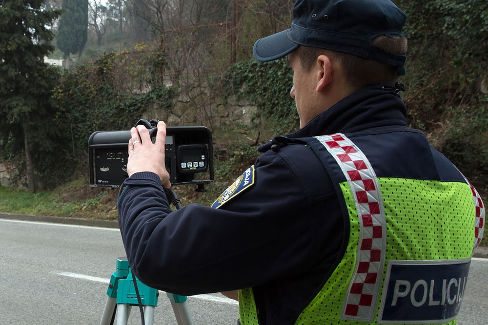 U proteklom tjednu 1047 represivnih mjera, 807 zbog prekoračenja dopu&scaron;tene brzine