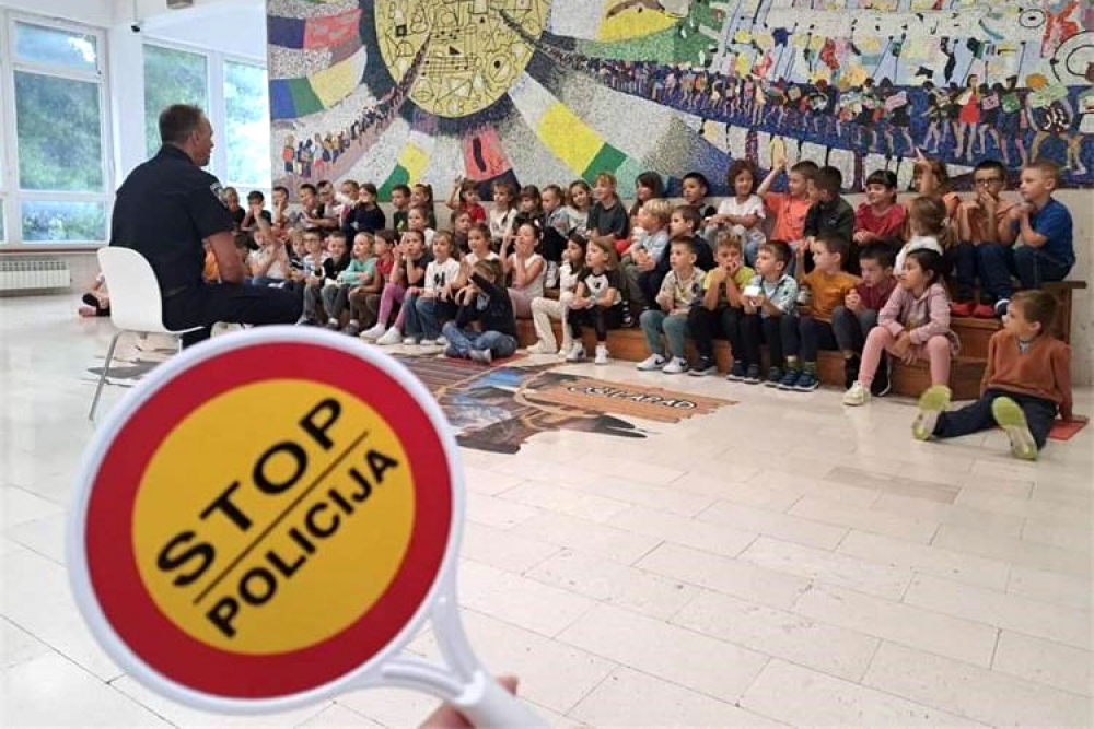 Prometna policija nizom edukativnih predavanja educira najmlađe