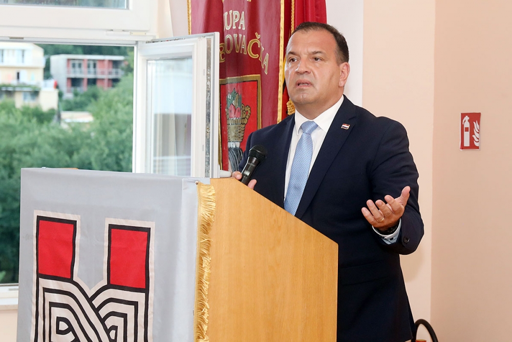Izlazne ankete; HDZ uvjerljivi pobjednik dana&scaron;njih izbora, u na&scaron;oj izbornoj jedinici ima 7 mandata