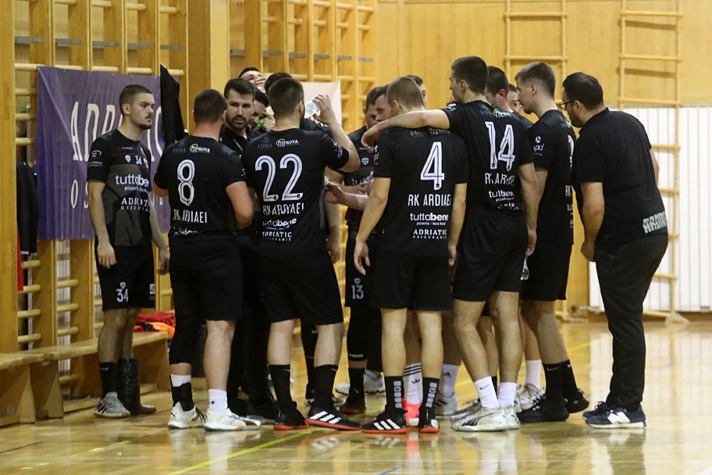Nakon bolje igre u prvom poluvremenu, Ardiaei izgubio od Hrvatskog dragovoljca u Omi&scaron;u