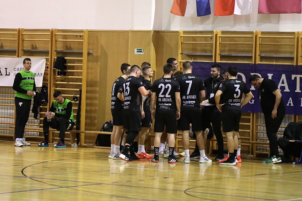 Sutra u dvorani na Mljekari Ardiaei dočekuje drugoplasiranu momčad lige RK Umag