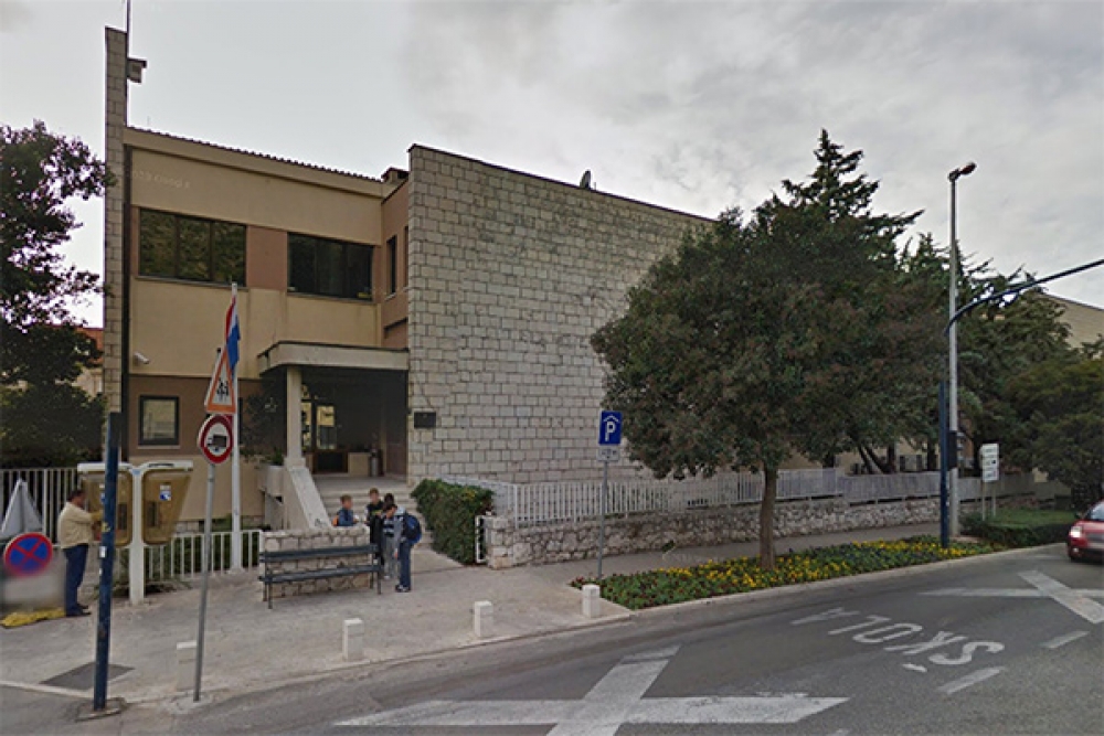 Obavijest iz policije; Kako se ne bi stvarale gužve, uručenja gotovih isprava obavljati će se postupno