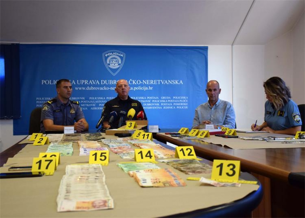 Policija razrije&scaron;ila te&scaron;ku krađu: Petorka otuđila 1,8 milijuna kuna i obiteljsko zlato