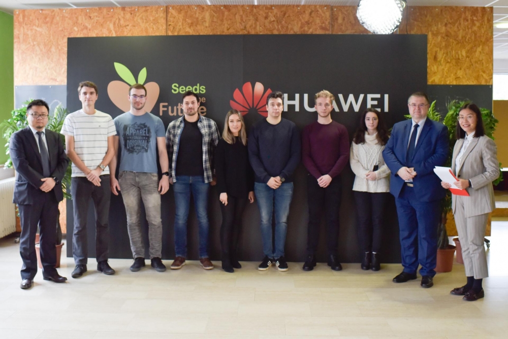 Pero Radić među osam hrvatskih studenata koji su zavr&scaron;ili Huaweijev "Seeds for the Future" program
