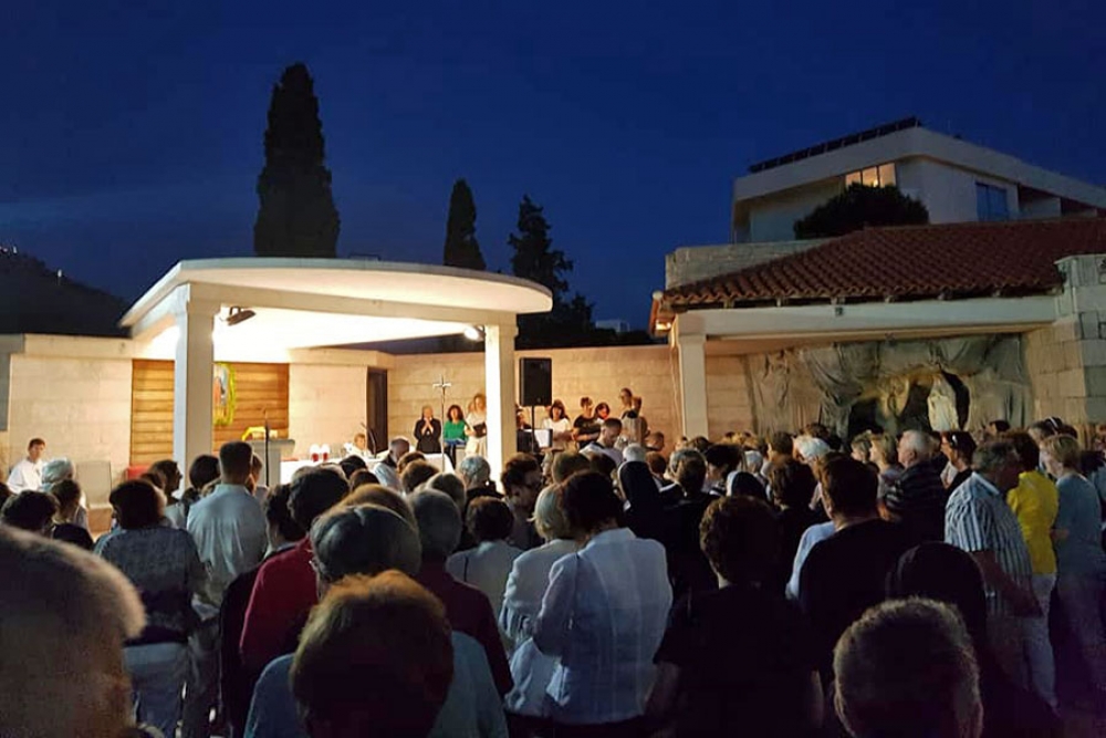 Proslava Male Gospe u Biskupijskom sveti&scaron;tu Gospe od Milosrđa u Gospinom polju