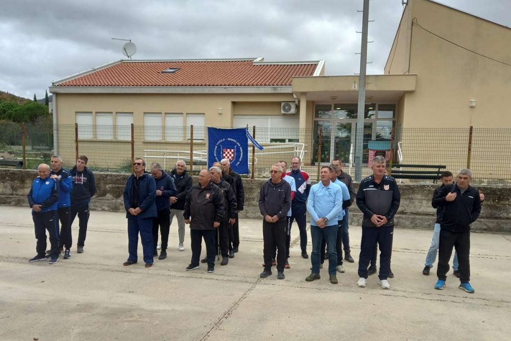 Na Gromači održan memorijalni turnir u boćanju u spomen na sve poginule i umrle Hrvatske branitelje