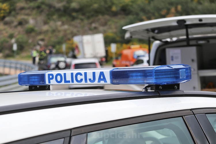 U proteklom tjednu 382 represivne mjere, u &scaron;est prometnih nesreća ozlijeđeno osam osoba
