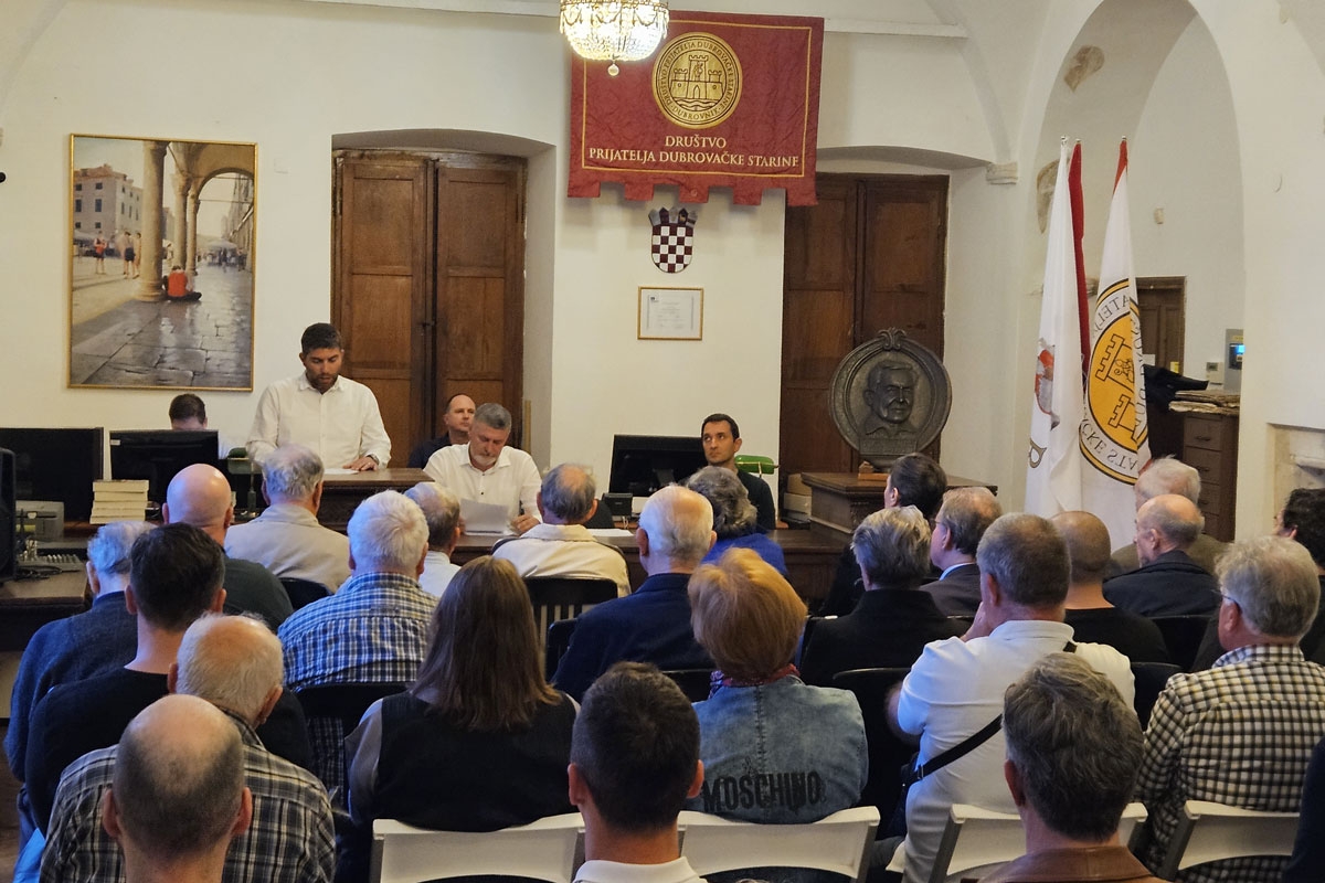 Izabrano vodstvo Dru&scaron;tva prijatelja dubrovačke starine, Vedranu Kosoviću drugi dvogodi&scaron;nji mandat