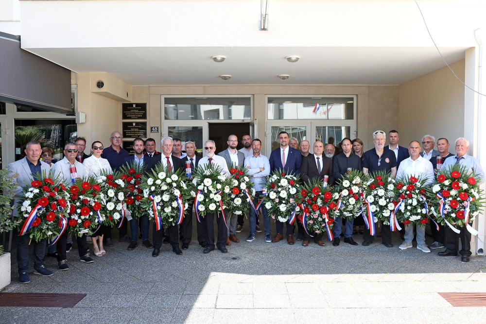 Dan Općine; Položeni vijenci na spomen ploče braniteljima poginulim u Župi dubrovačkoj (FOTO)