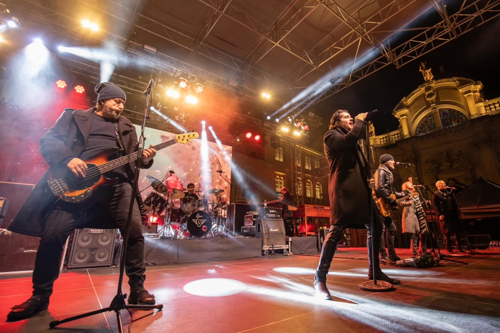Parni Valjak ove nedjelje na Stradunu kao dio bogatog programa Dubrovačkog zimskog festivala!