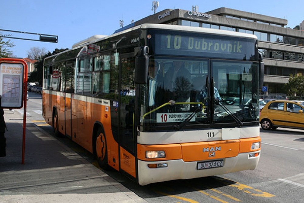 Narednih 30 dana bez autobusnih linija; Nacionalni stožer donio odluku o obustavi javnog prometa