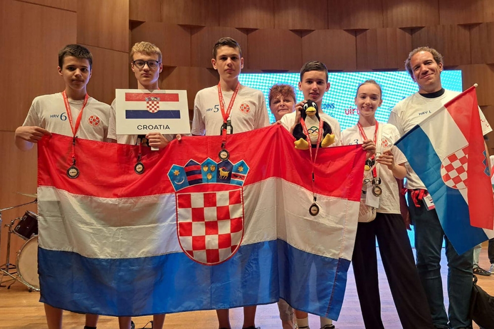 Mateju Svilokosu nagrada "Oskar znanja" za medalju na Juniorskoj balkanskoj matematičkoj olimpijadi